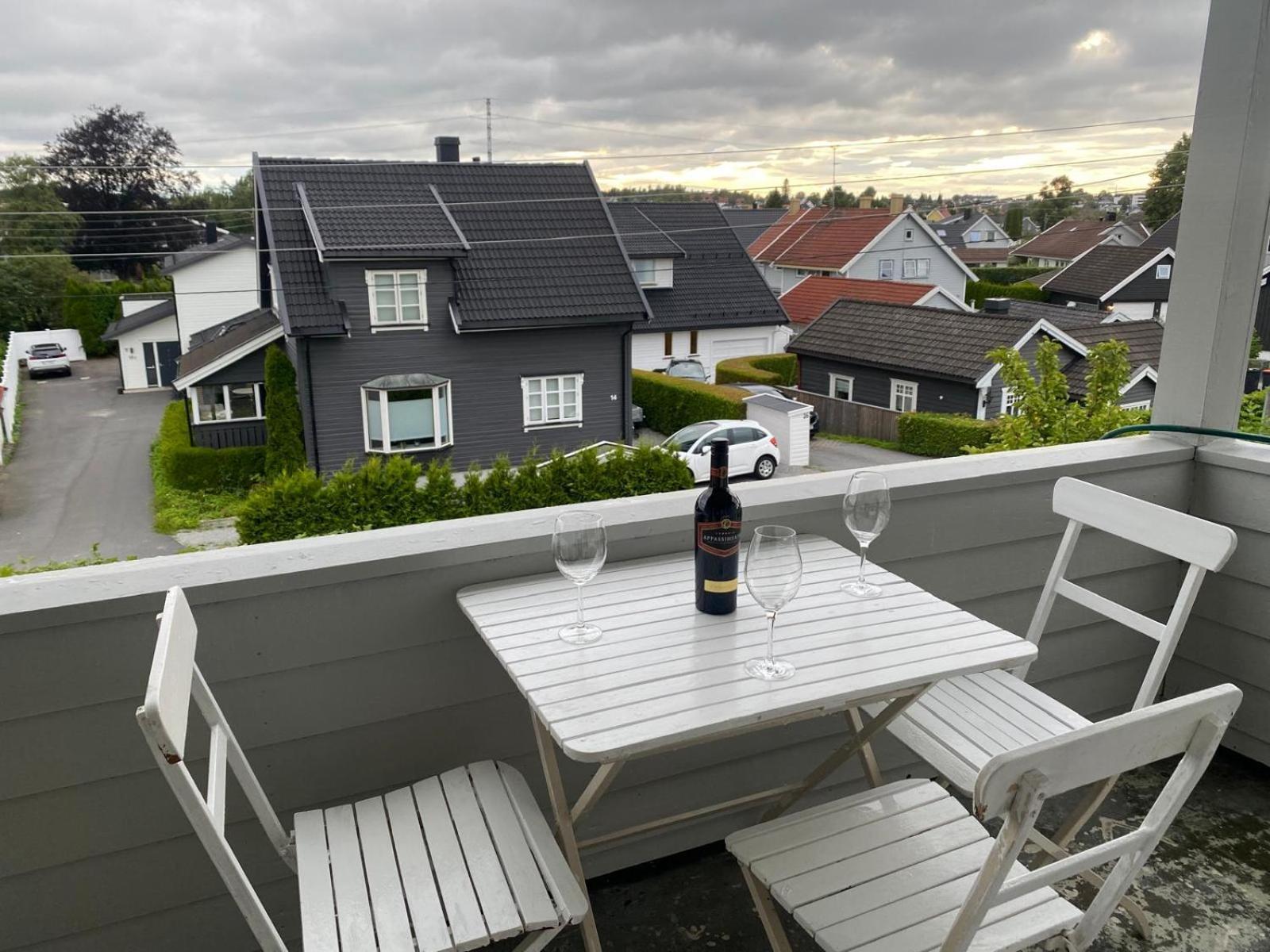 Villa Bugardsasen1, Whole House à Sandefjord Extérieur photo
